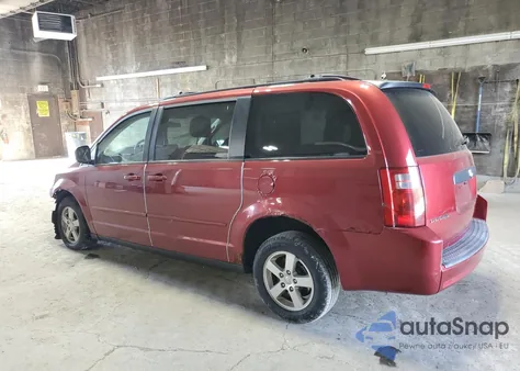 2010 Dodge Grand Caravan Hero z USA, uszkodzony, nr VIN 2D4RN3D11AR349417